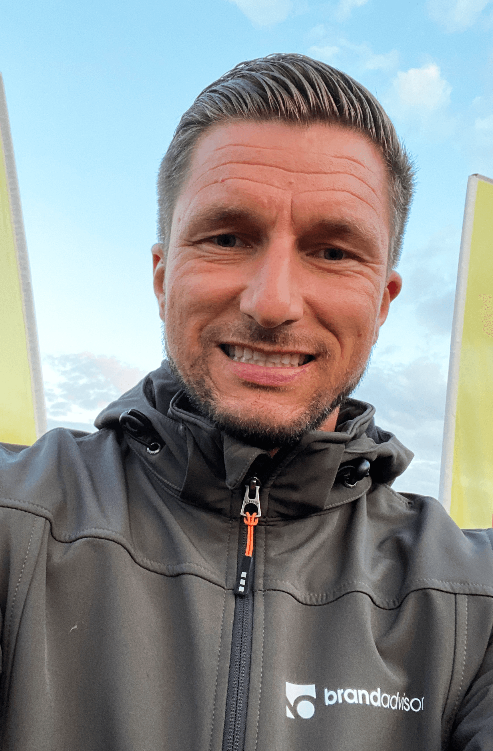 Kontakt Nikolaj Kontakt Nikolaj